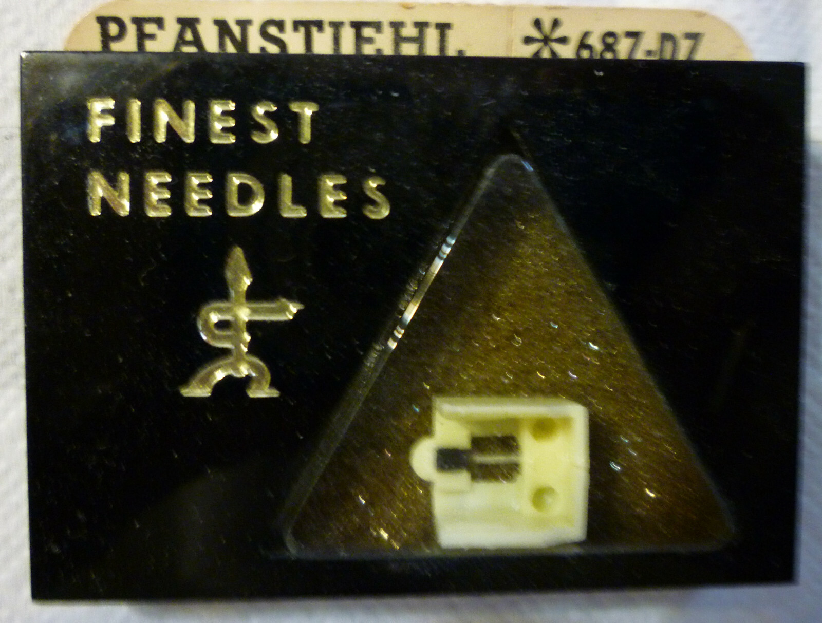 NEW Pfanstiehl 687-D7 Diamond Needle Stylus 687d7 Sanyo ST14d STY704 MGT5 Sharp