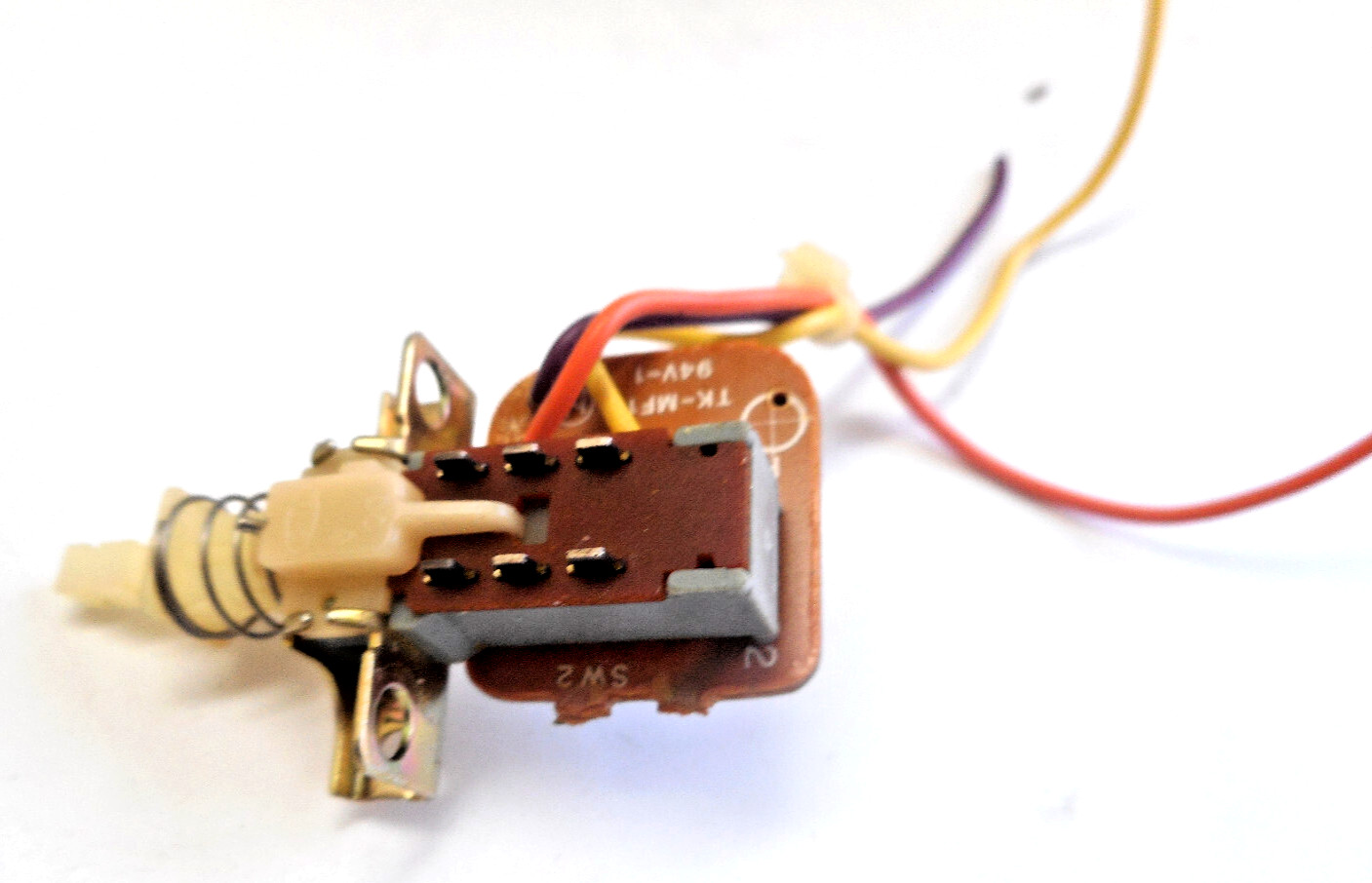 JVC L-F41 TURNTABLE – SPEED SWITCH W/KNOB BUTTON – PARTING OUT
