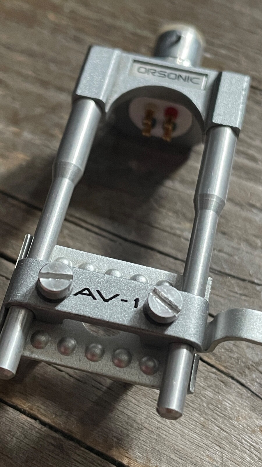 Orsonic Av-1S PERFECT with also the brand label on it.