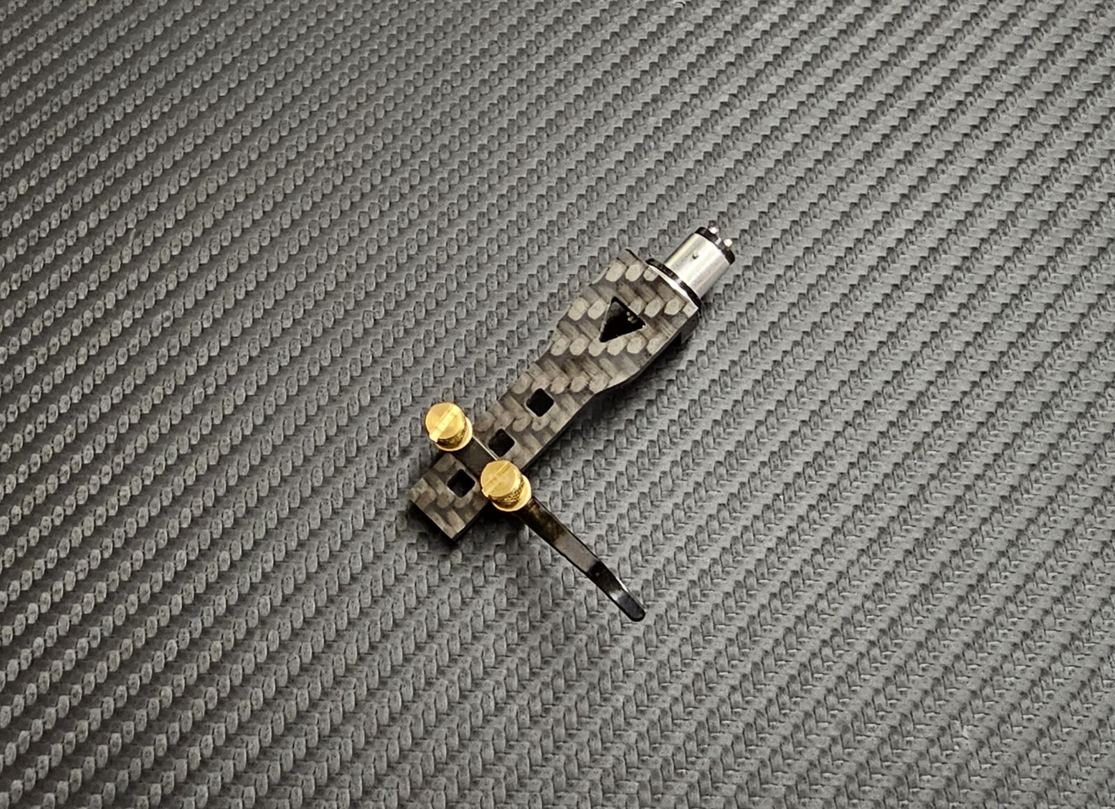 ULTRA LIGHT (5gr) Headshell made of Carbon for SME / Audiocraft / Denon tonearms
