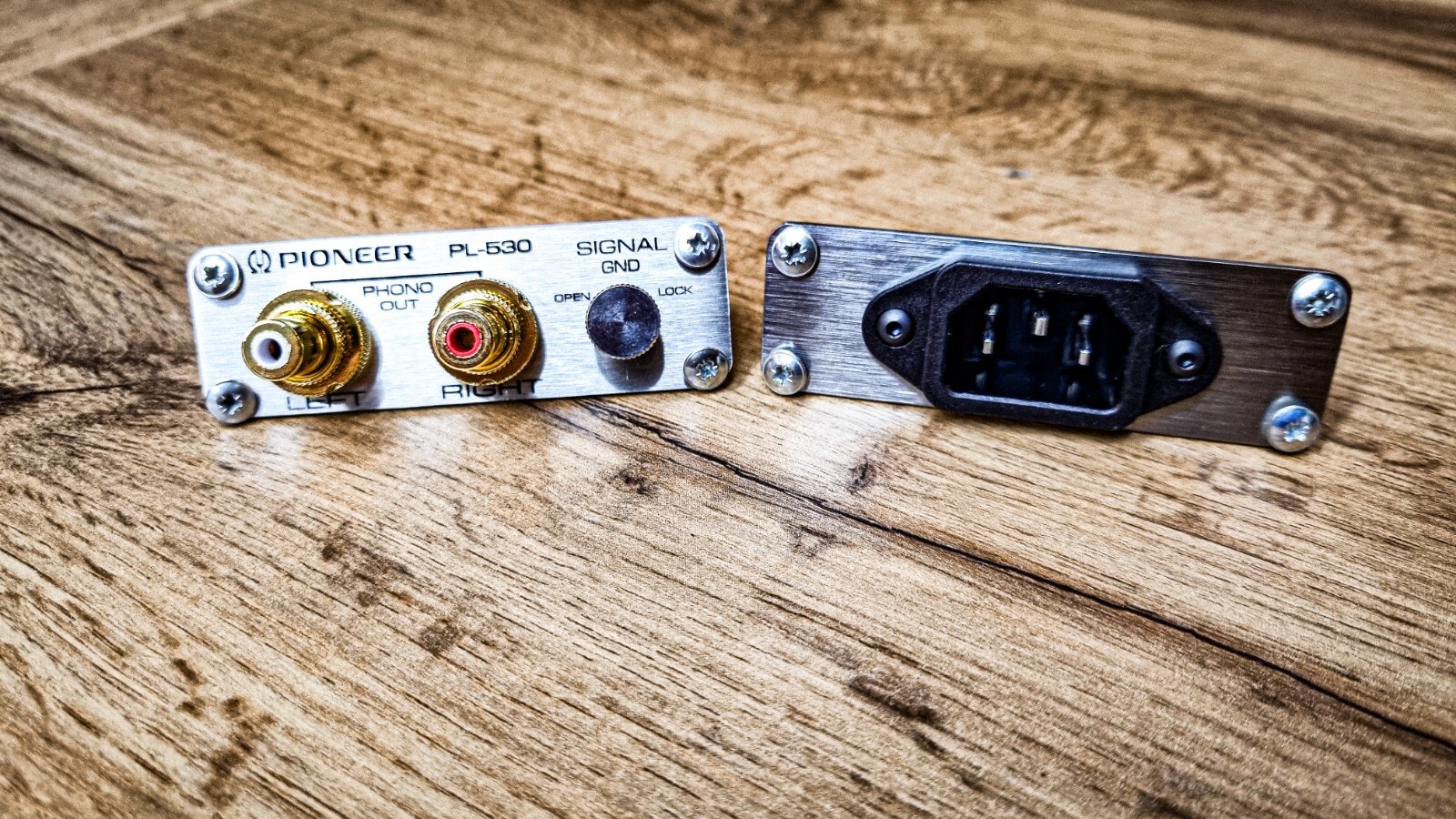 THORENS RCA signal connector+POWER CONNECTOR For Turntable – high quality