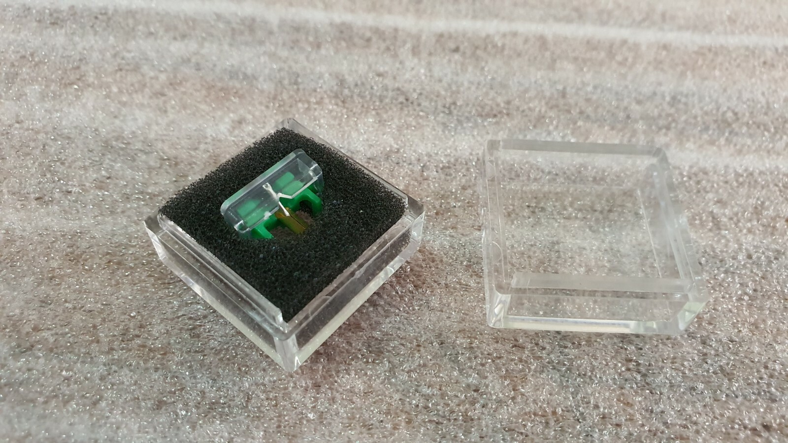Replacement stylus for: Shure N44-7, N44G Etc