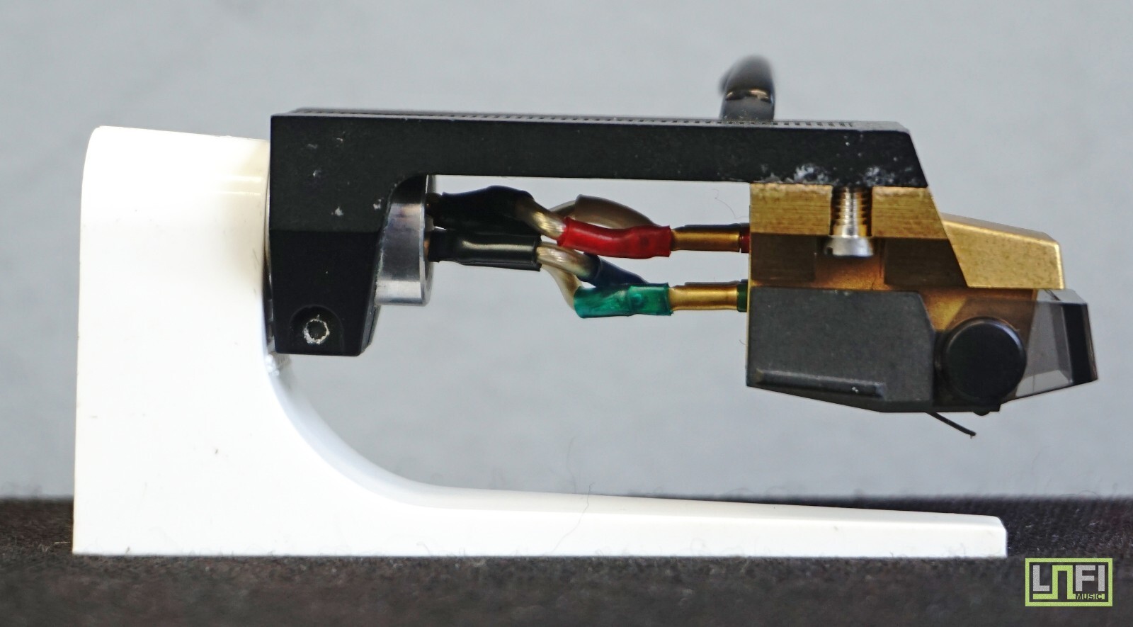 Audio-Technica AT150E Cartridge & Stylus W/ Headshell For Turntable Tonearm