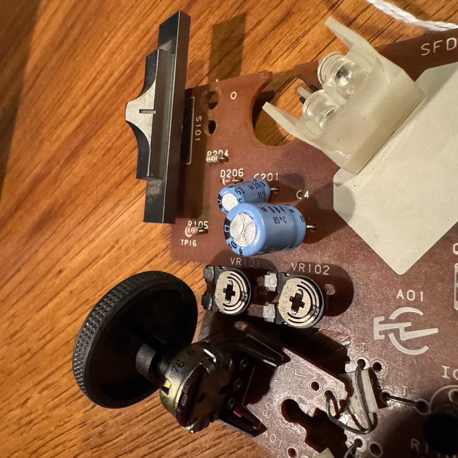 TECHNICS SFDPBD8M01 P. C BOARD WITH PITCH CONTROL AND SPEED SWITCH FOR SL-BD35