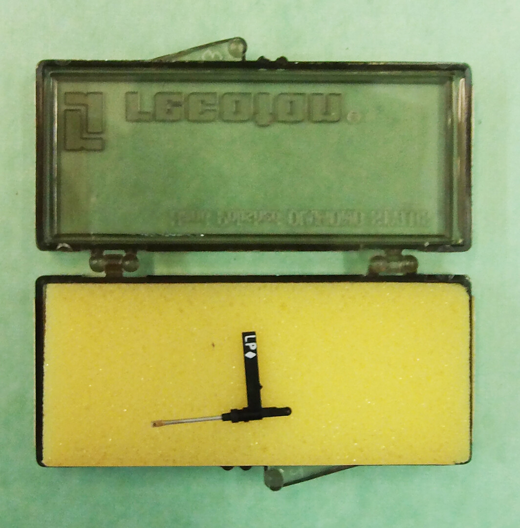 DIAMOND JUKEBOX NEEDLE FOR ASTATIC 215D & WURLITZER 133352 REPLACE ASTATIC N14SD
