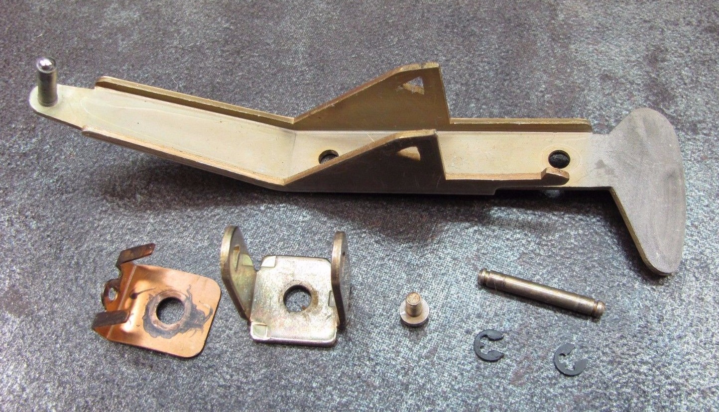 Vintage DUAL 1215S 12xx Turntable REPAIR PART – Drive Gear Linkage Arm Assembly