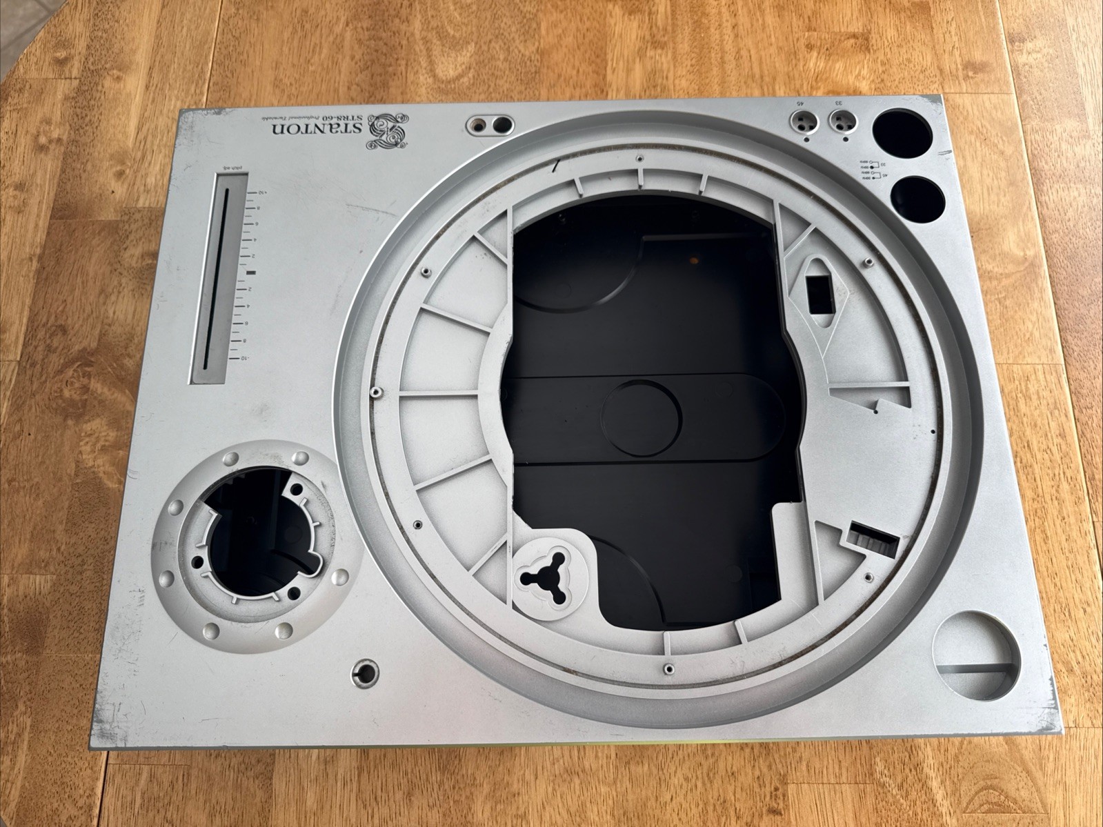 Stanton STR8-60 Turntable- Top & Bottom Plinth Chassis Halves