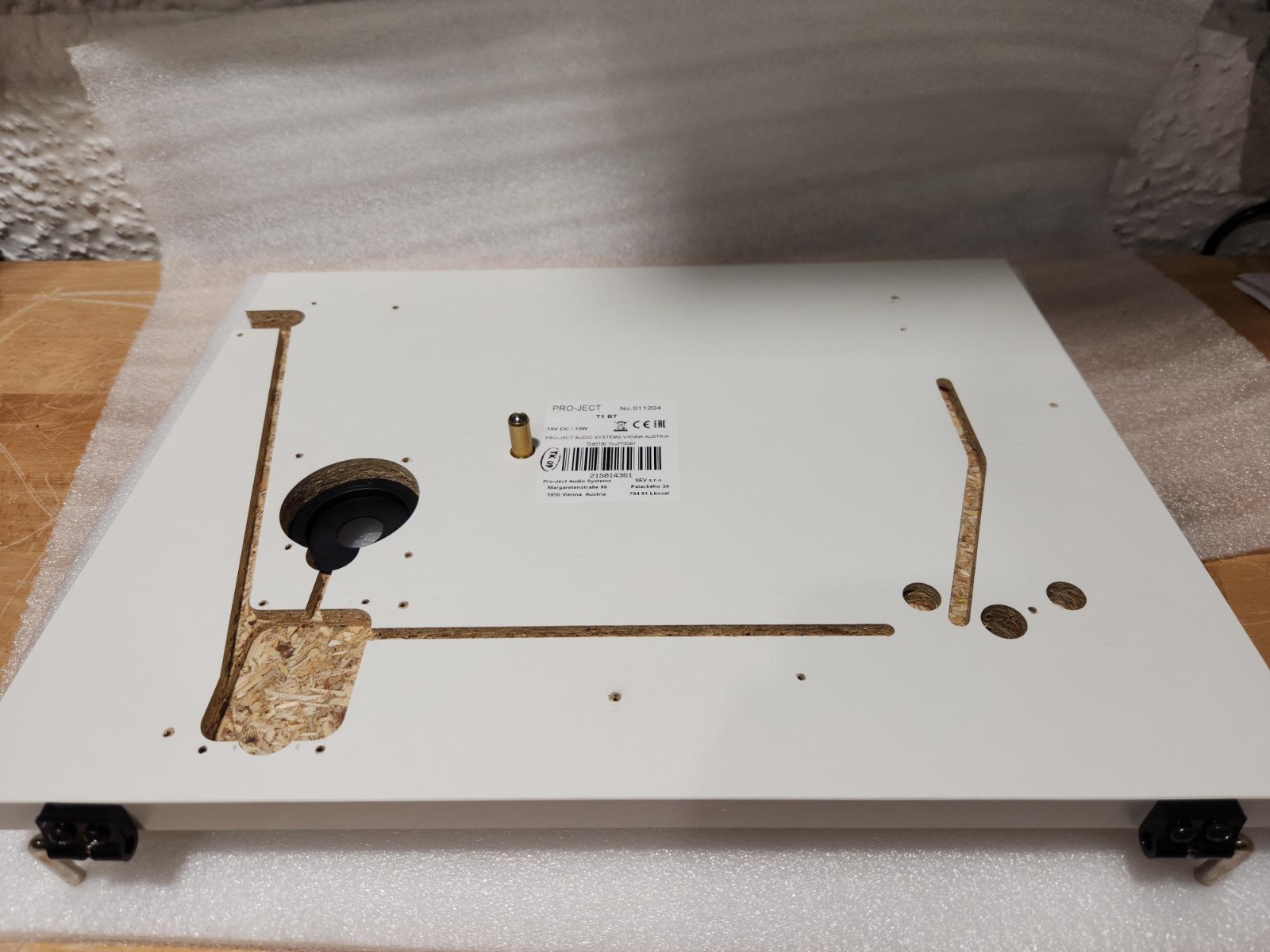 Pro-Ject T1 BT Turntable Chassis – Matte White
