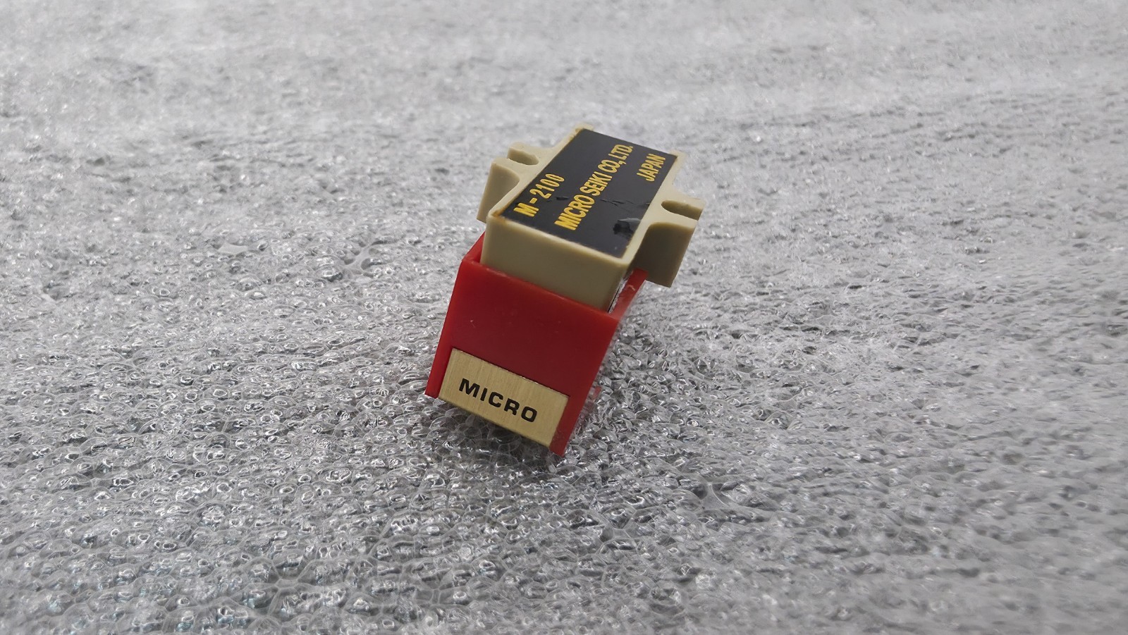 Micro Seiki M-2100. Cartridge With Original Stylus