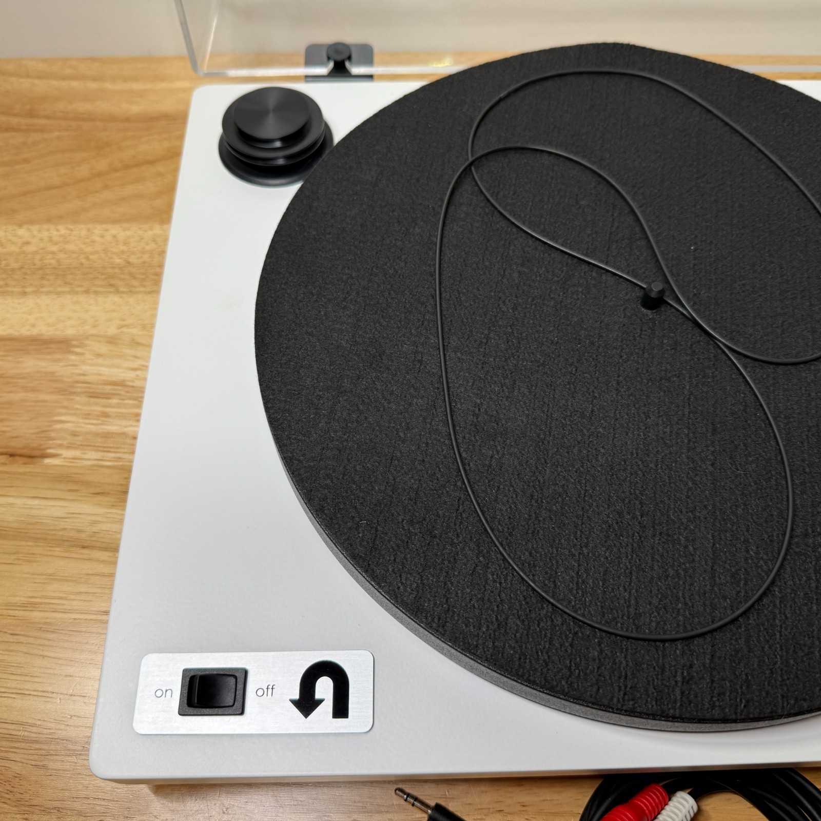 U-Turn Audio Orbit Belt Drive Turntable White With Dust Cover For Parts