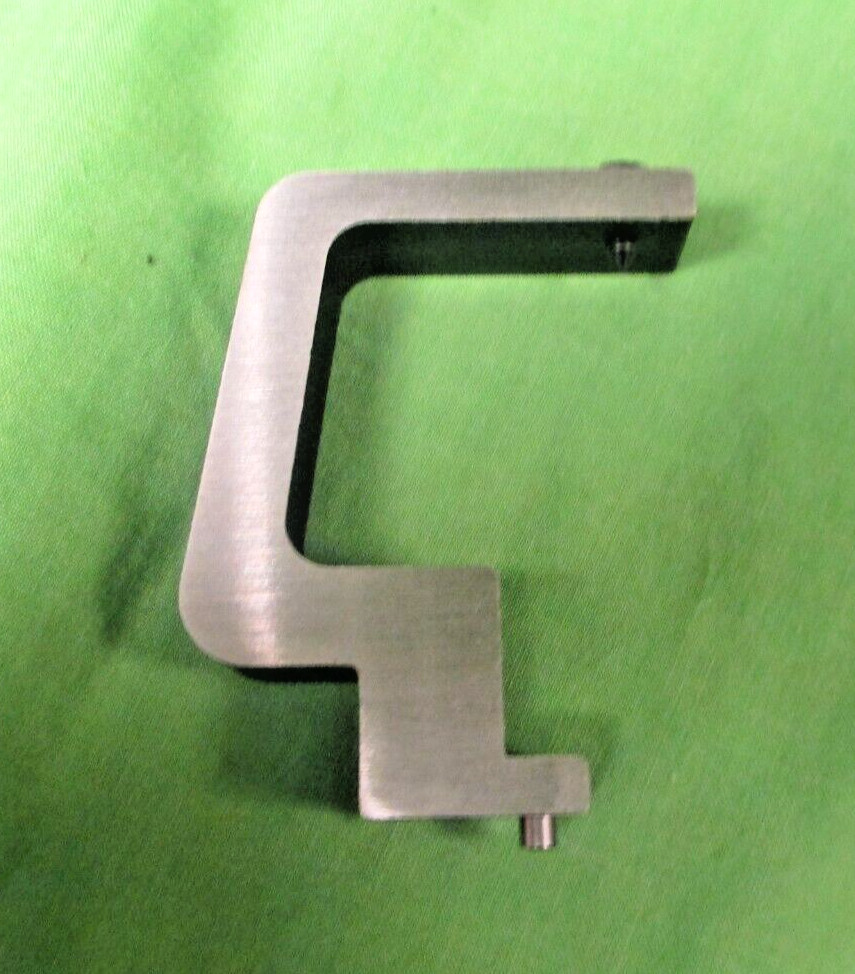 DUAL CS 621 TURNTABLE TONE ARM FRAME Pt # 242 602 COMPLETE WITH TOP PIVOT PIN