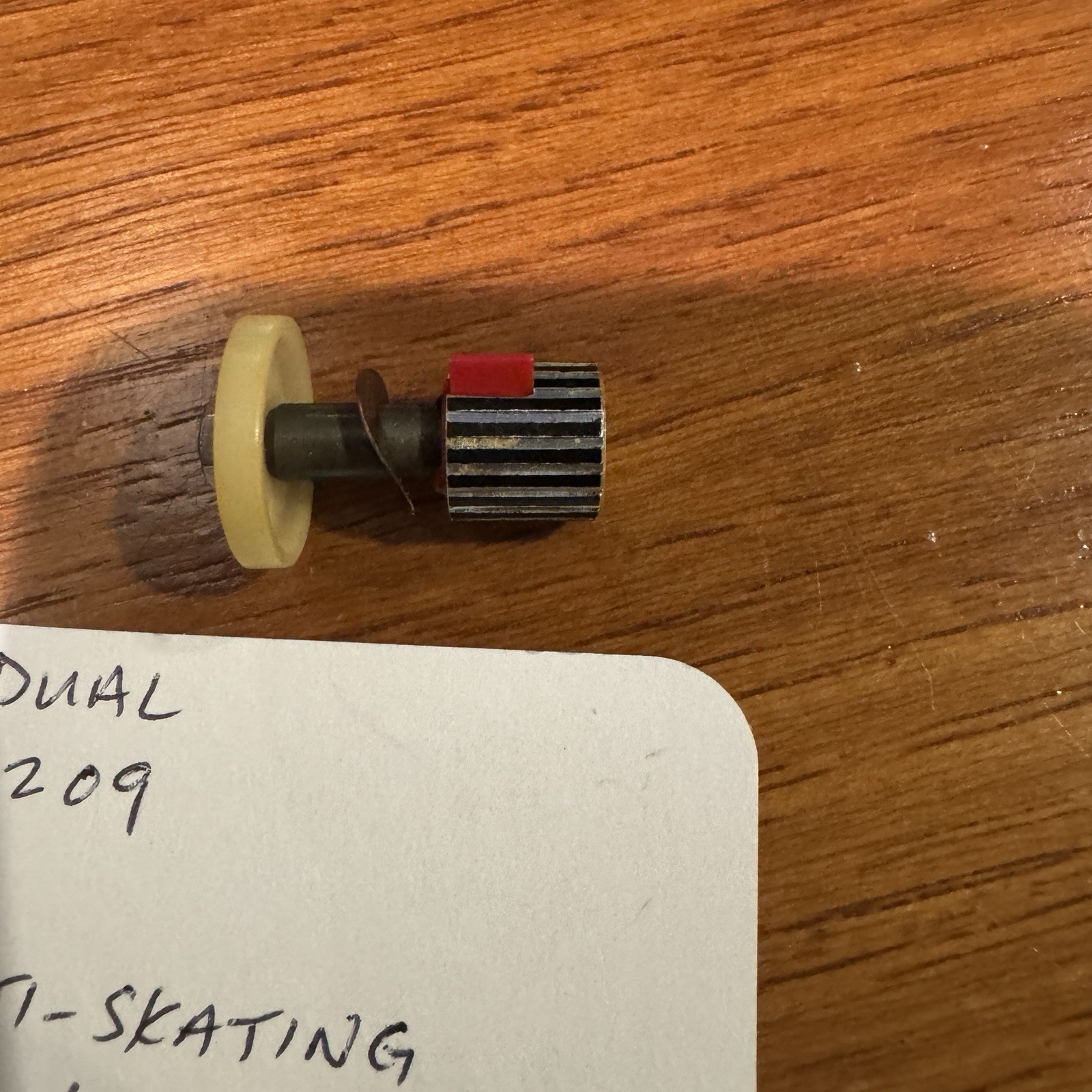 UNITED AUDIO ORIGINAL ANTI-SKATE KNOB FOR 1209 – VERY GOOD CONDITION