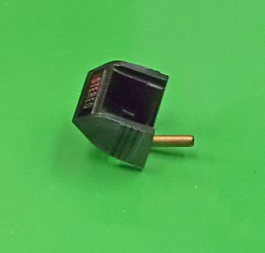 NEW IN BOX TURNTABLE NEEDLE FOR JVC DT33 DT33H DT33G DT33S MD1016B 673-D7