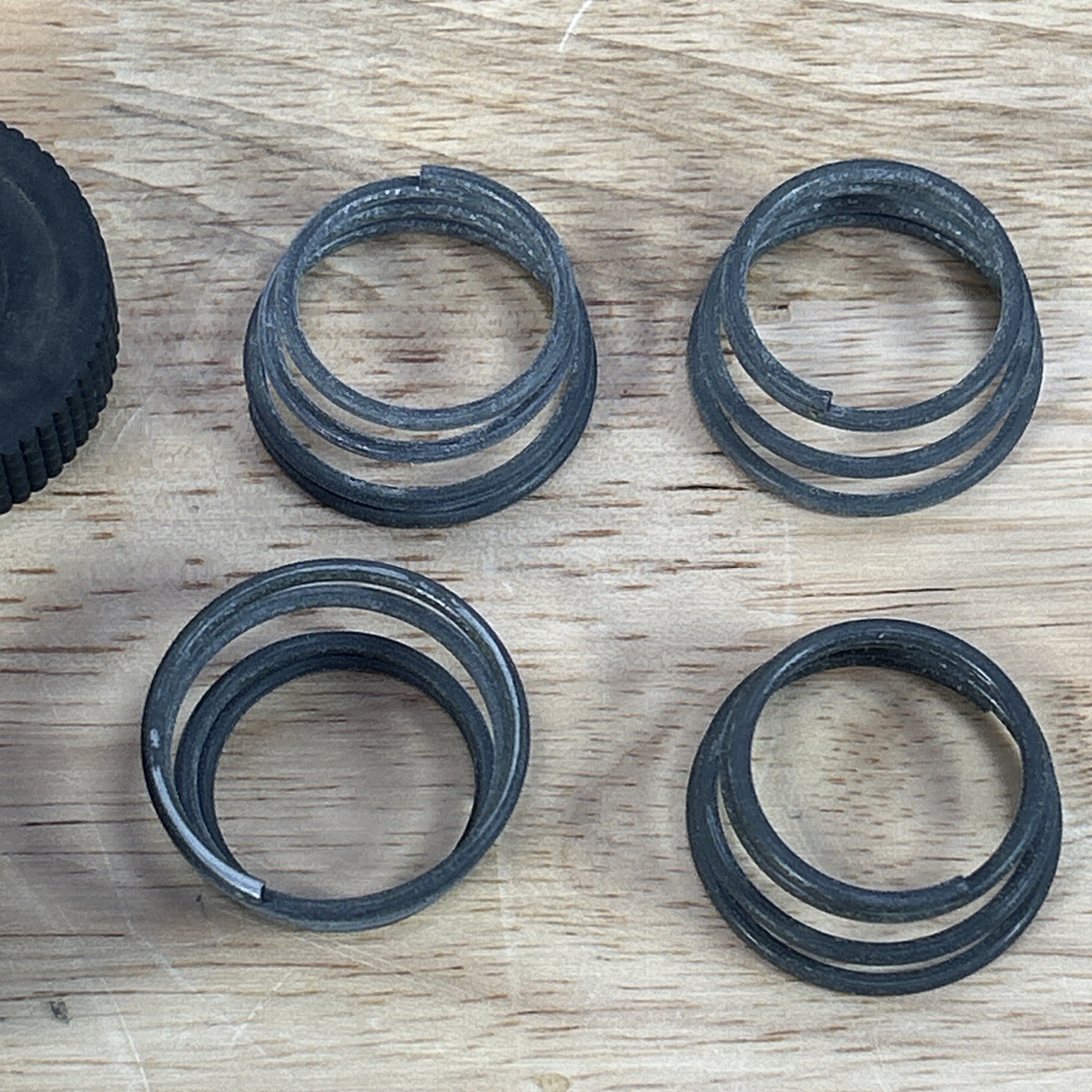 4 Original Technics Turntable Rubber Feet Springs Screws SL-BD20 BD1 BD22 BD27
