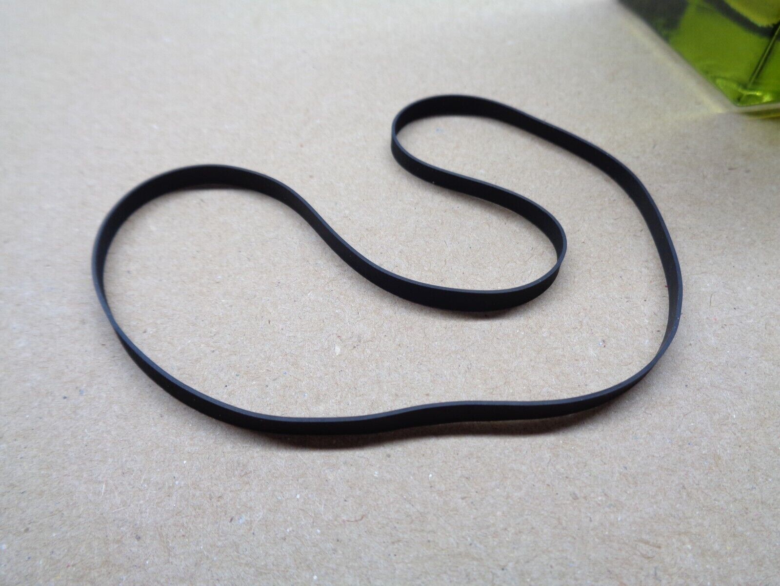 BELT FITS FORD AM 8 TRACK PLAYER # 032A-19A242-AB (1 BELT) U.S. SHIPPING!