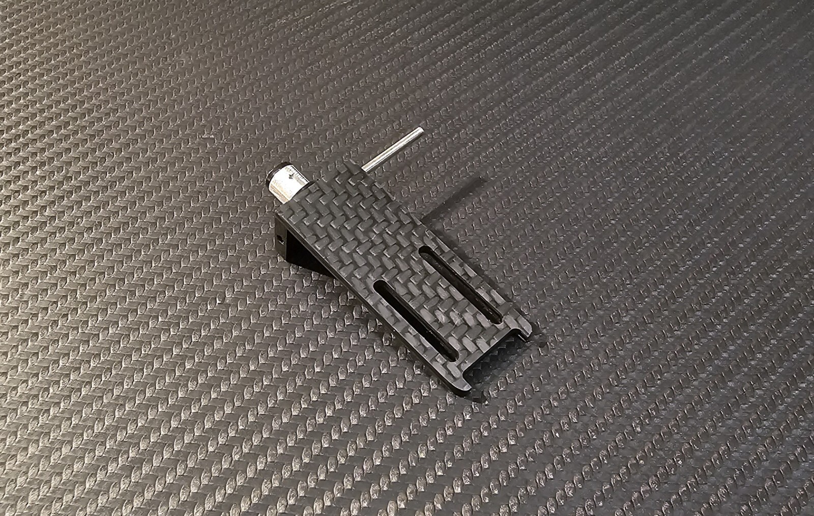 Custom-Made Headshell with Azimuth & Overhang adjustment Material Racing Carbon
