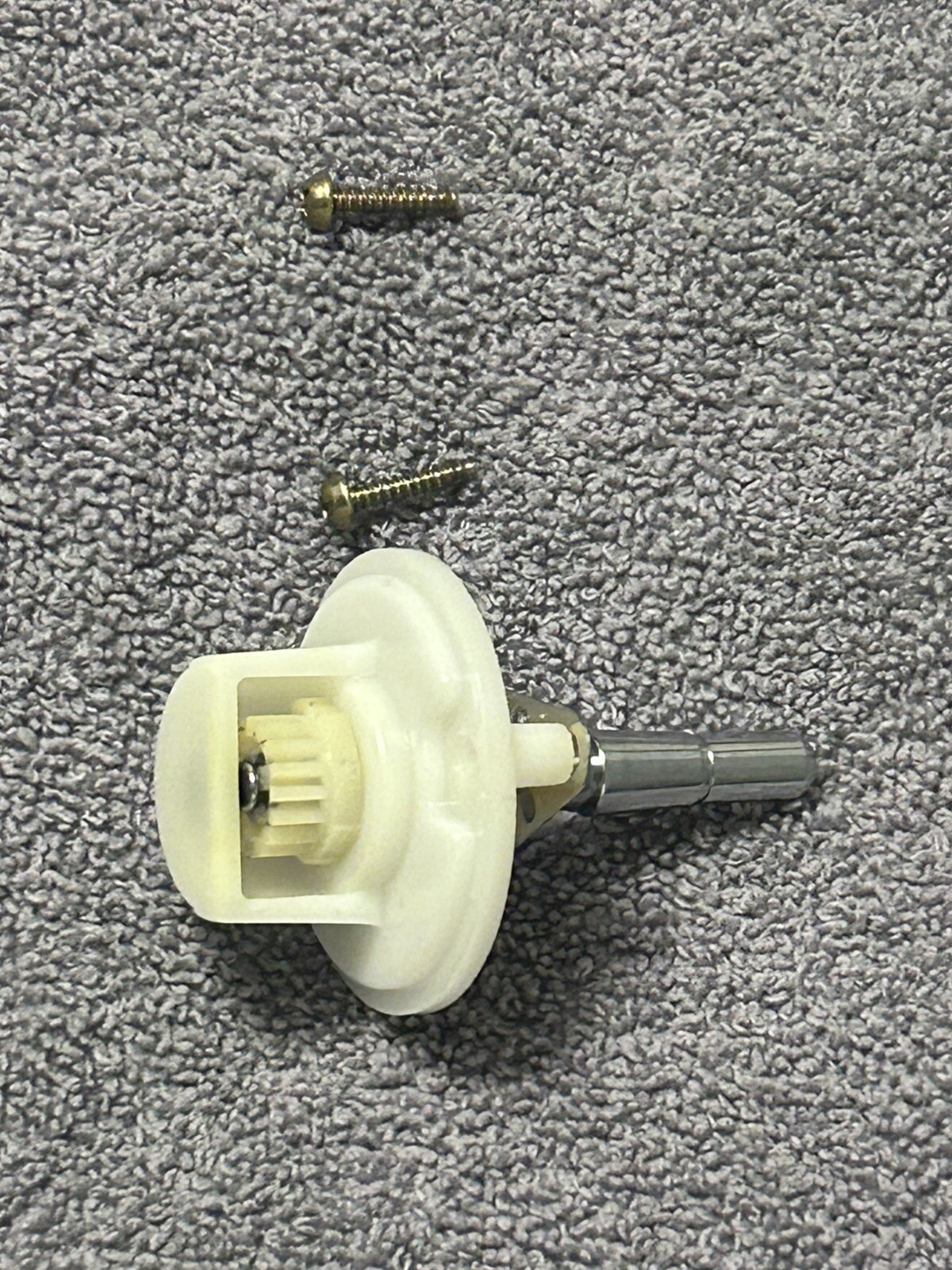 Technics SL-B300 Turntable SPINDLE, Original OEM Part
