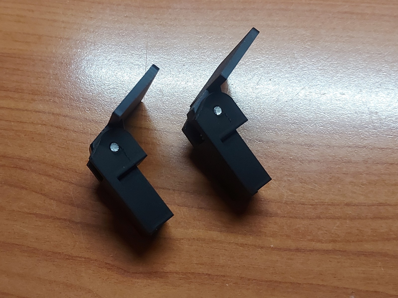 2x Turntable Dust Cover Hinge Hinges Lid RELOOP RP-2000 MK3