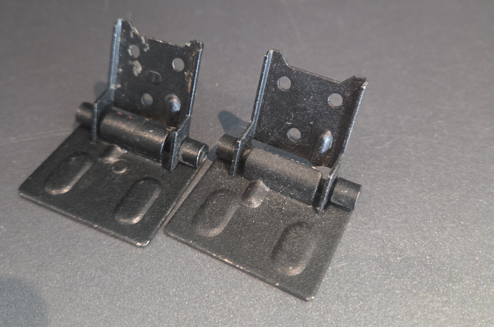 Turntable Parts – Dust Cover Hinge (1) See description for fit list