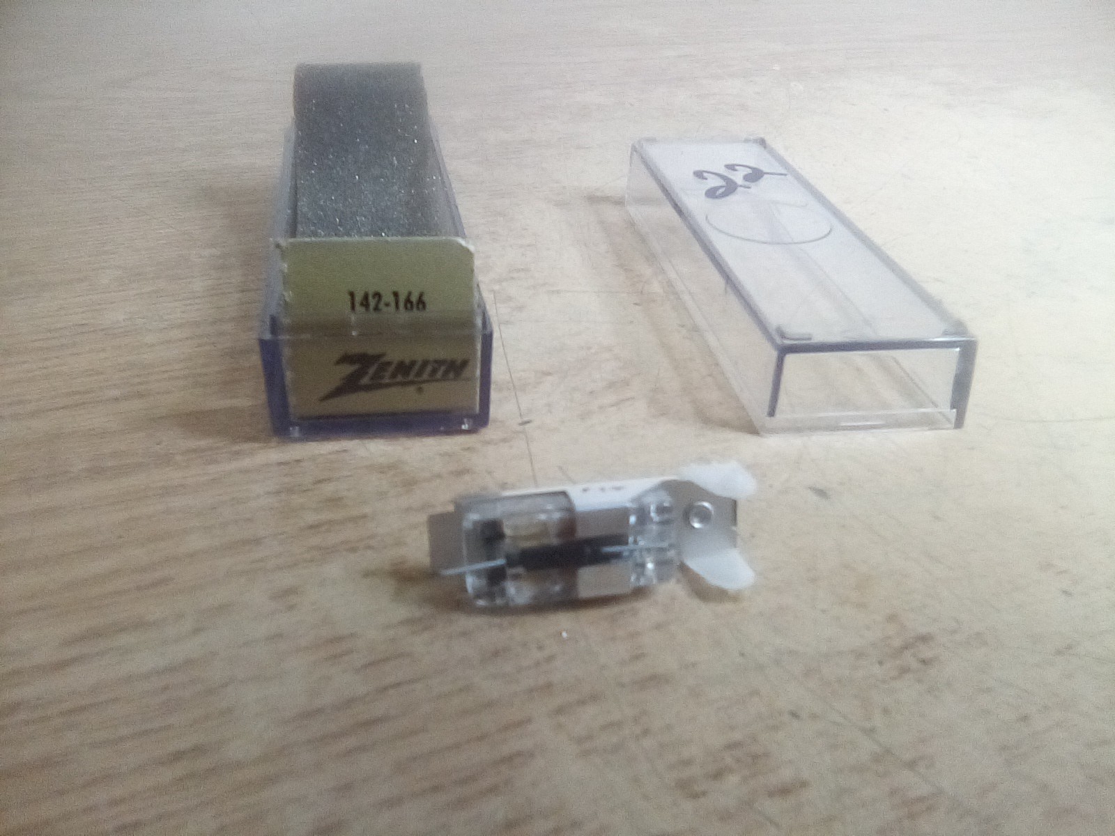 Zenith NOS 142-166 Phonograph Needle Cartridge