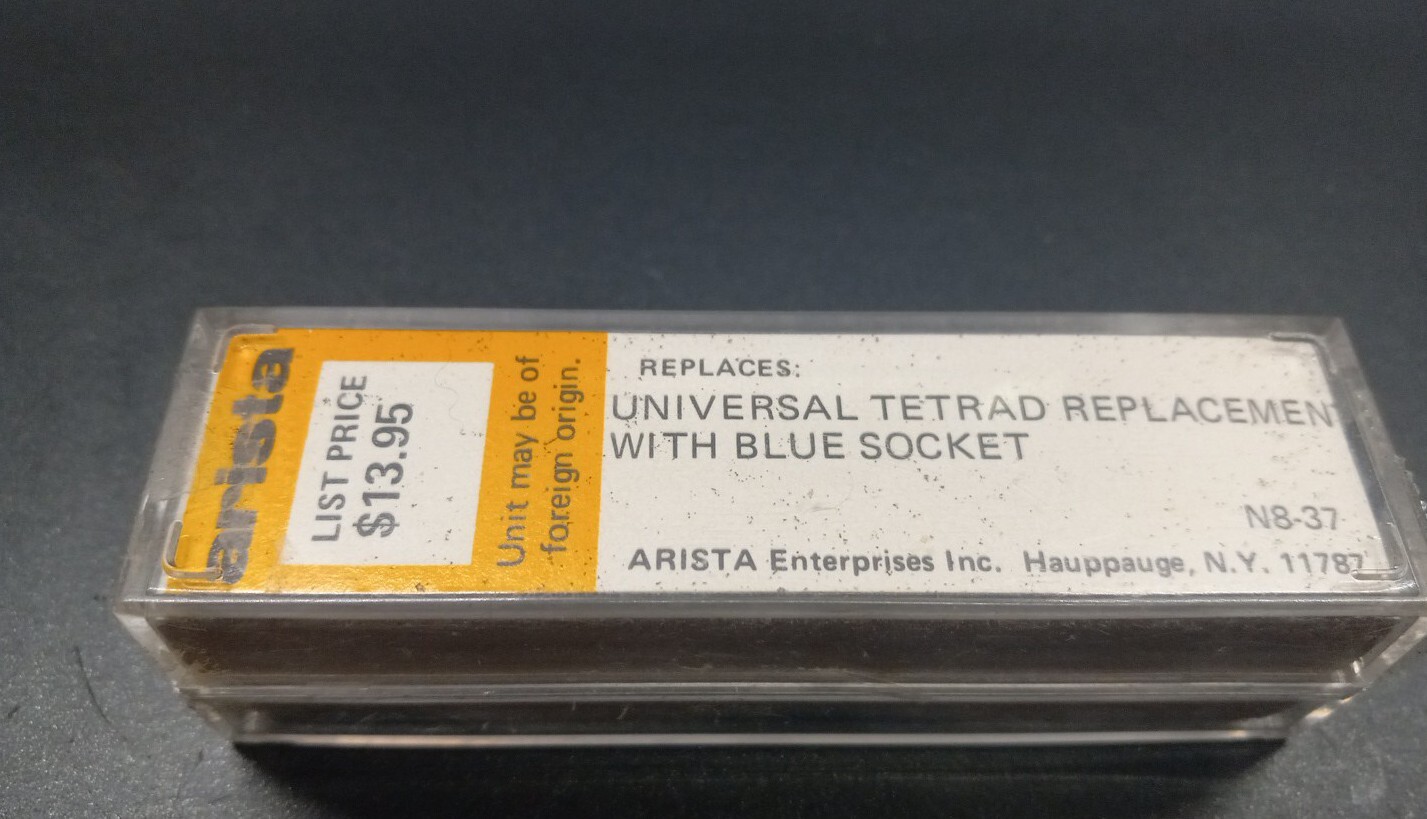 A29D – ARISTA – PHONOGRAPH CARTRIDGE & Stylus Blue Universal Tetrad replacement