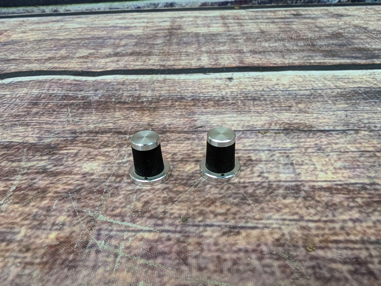 Realistic Elac Miracord 46 Stereo Turntable Original Knobs 2 Pieces