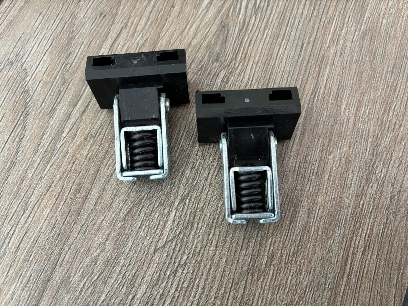 2 OEM Technics Turntable Dust Cover Hinges SL-BD1 SL-BD3 SL-BD20 SL-BD22 SL-QD33