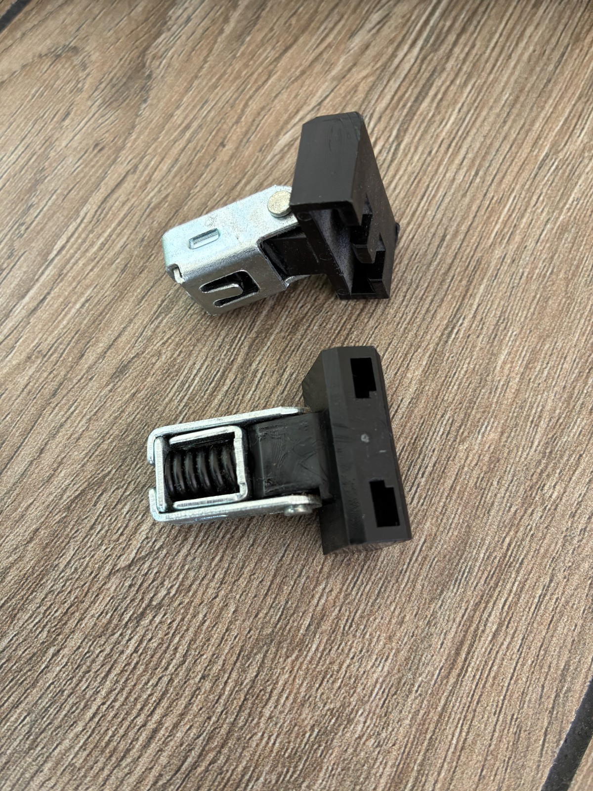 2 OEM Technics Turntable Dust Cover Hinges SL-BD1 SL-BD3 SL-BD20 SL-BD22 SL-QD33
