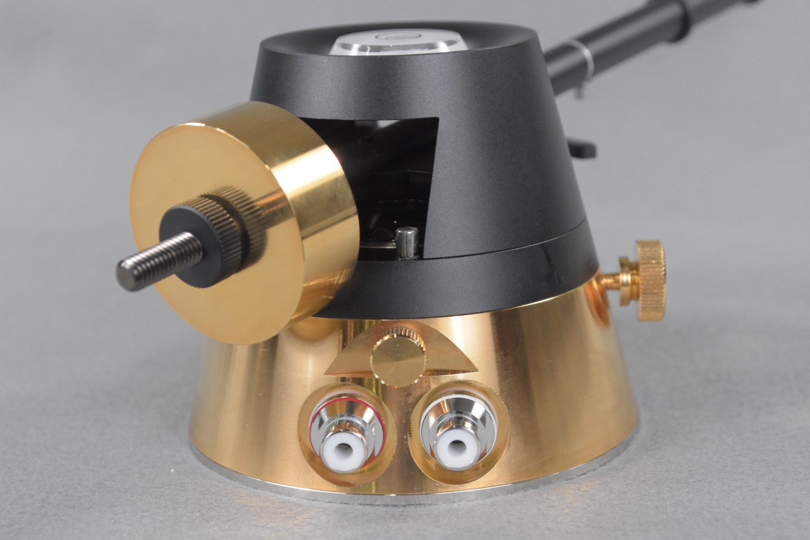 ViV laboratory Rigid Float/H Tonearm In Excellent Condition