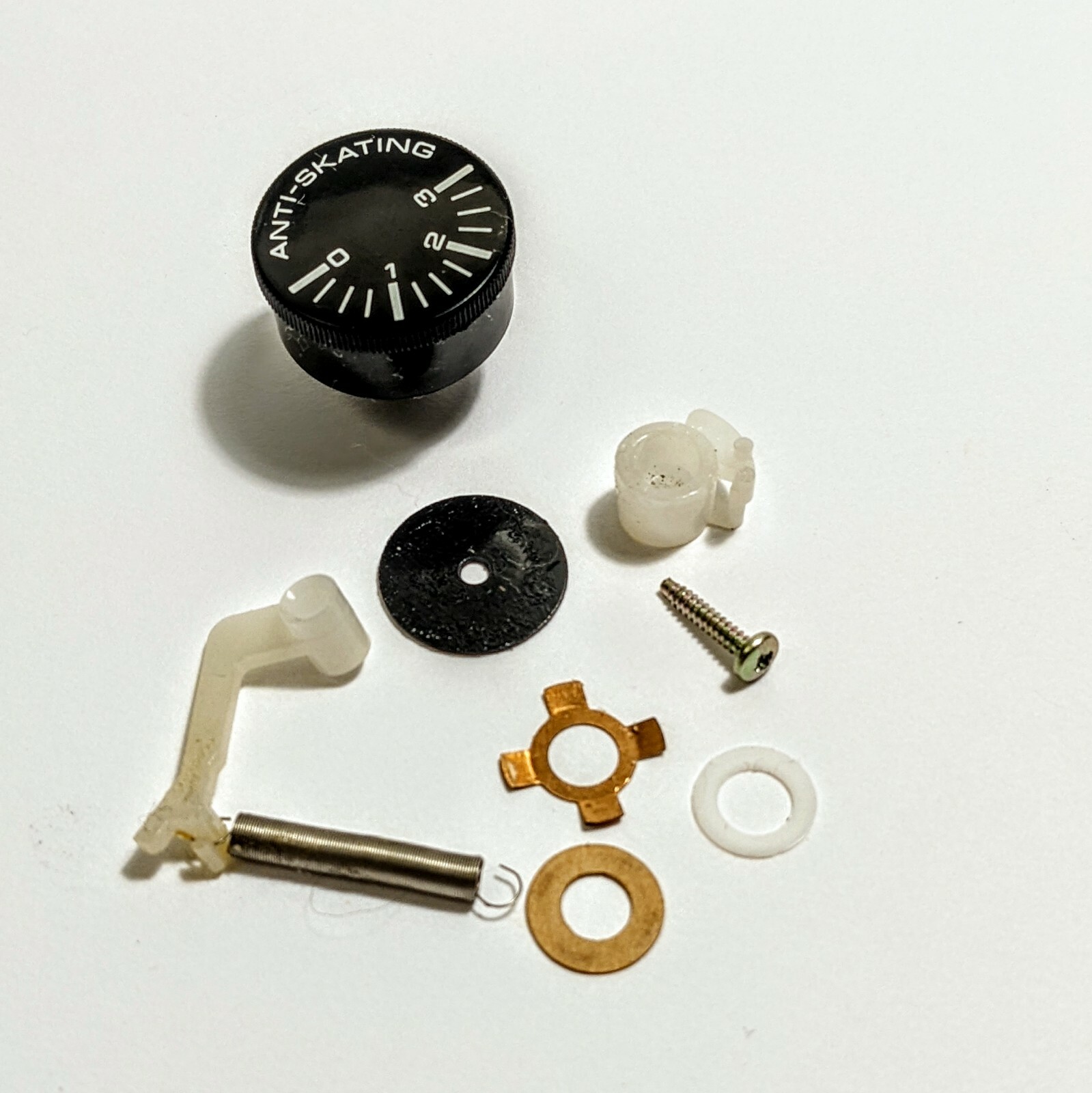 Realistic LAB-395 42-2977 Turntable Parts Anti-Skating Knob Assembly Tested