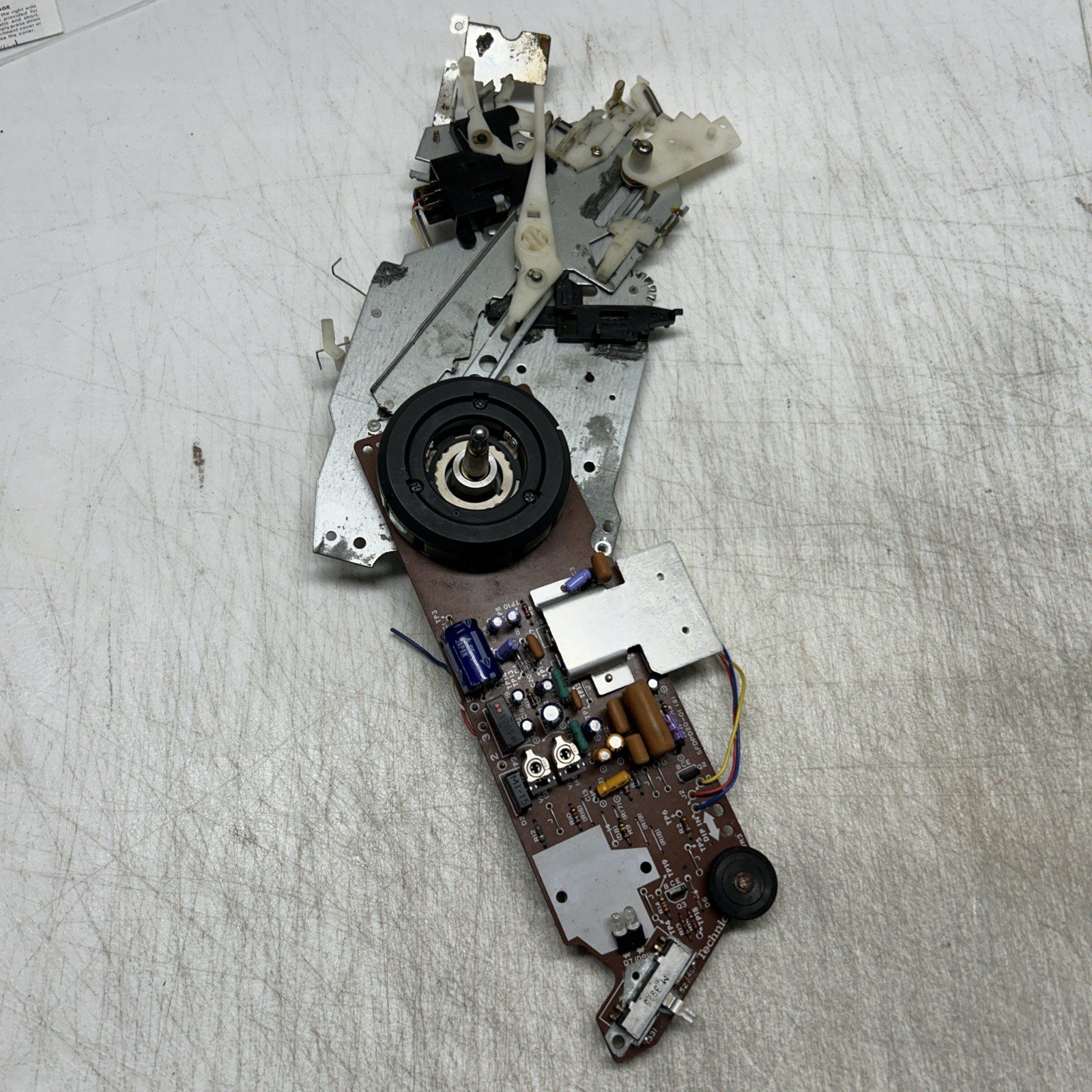 TECHNICS SL-D3 DRIVE MOTOR Main board