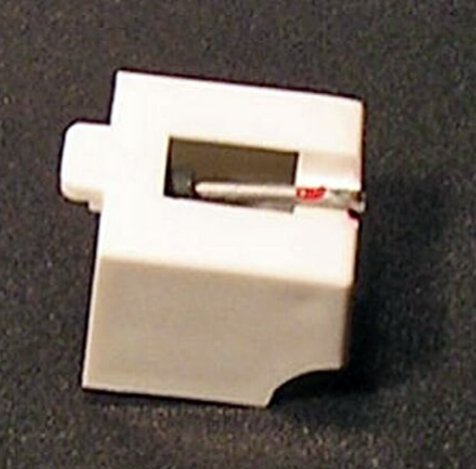 Turntable NEEDLE STYLUS for SANYO ST8D ST-8D MGT-2 SANYO MGT-42K 686-D7