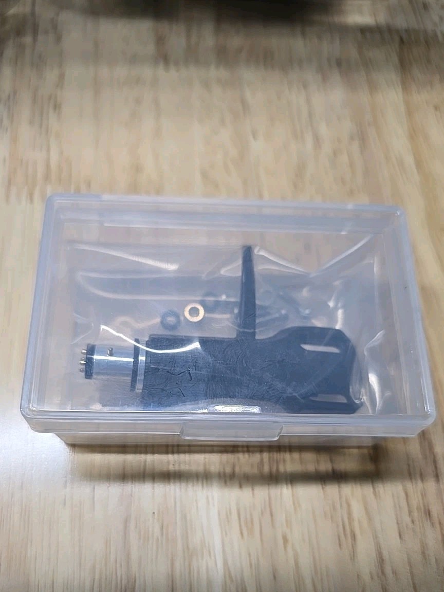 AT STYLE Black Headshell Includes Free Screws , Silver Wires