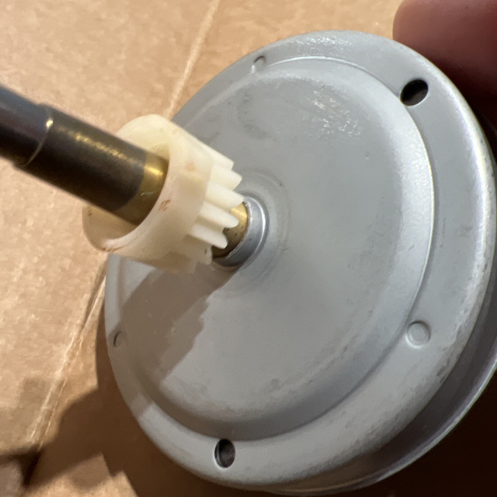 Realistic Lab-395 Direct Drive TURNTABLE Motor – OEM Replacement Part